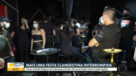 Vídeo Blitz interrompe festa clandestina em tabacaria na Zona Leste de