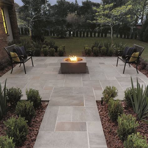 De Terra Fire Pit for Modern Gardens