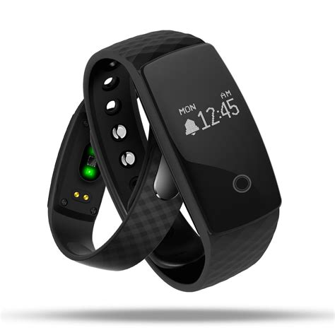 Top 8 Best Fitness Trackers 2018 - Fitness Tracker Reviews - Track