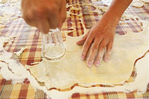 Najlepszy przepis na ciasto na pierogi Będzie gładziutkie i elastyczne