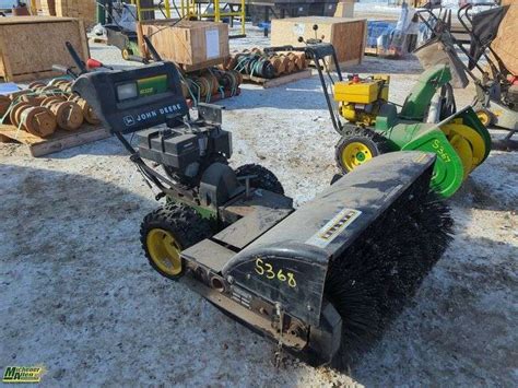 John Deere 1032D Sweeper Michener Allen Auctioneering Ltd