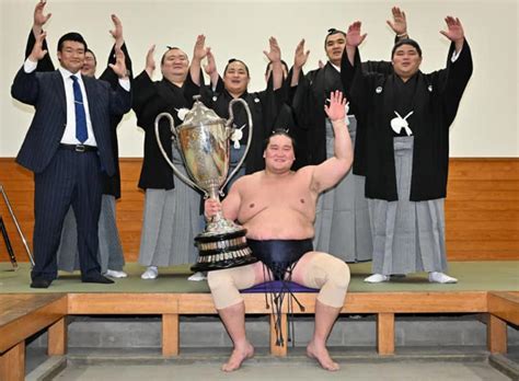 【大相撲夏場所】横綱照ノ富士が、復活優勝。優勝8回目。目標は2桁（10回）優勝。 Fpdの映画スクラップ貼