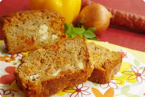 Cake au chorizo poivrons fêta farine de riz et châtaigne Une belle