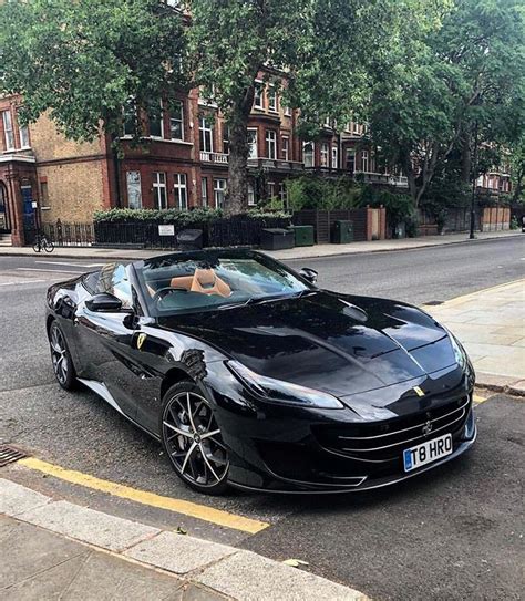 Ferrari Portofino - Details of cars