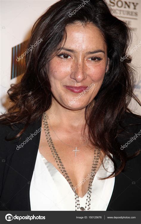 Mer Commander Sont D Prim S Alicia Coppola Bikini Assistant Un Tas De