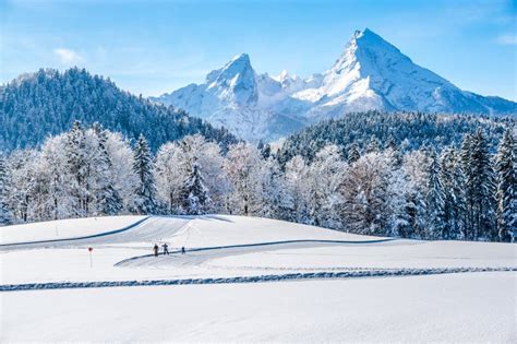 Massif Watzmanna W Hintersee Na Jeziorze W Ramsau W Berchtesgaden