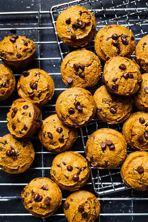 Grain Free Mini Pumpkin Chocolate Chip Muffins Kalejunkie