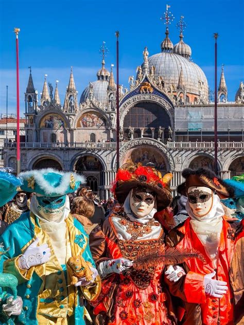 Rực rỡ và độc đáo Lễ hội hóa trang Venice Italy