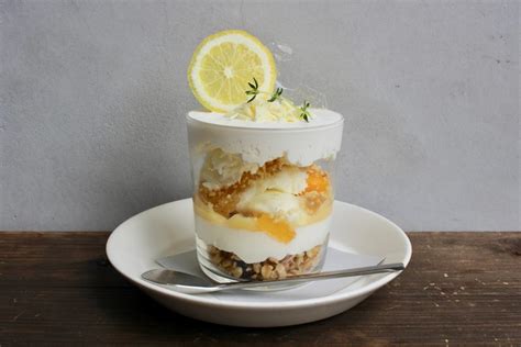 レモンのパフェ – mano cafe（マノカフェ）