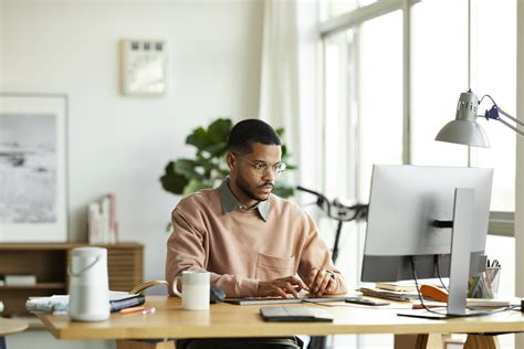 Home office Quais são as vantagens e desvantagens para empresas e