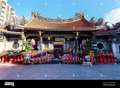 Exterior Of Bangka Lungshan Longshan Temple Taipei Taiwan Stock