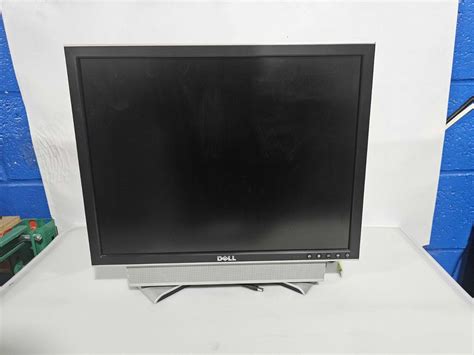 Dell 2007FPB 20 Monitor 1600x1200 DVI VGA S Video Composite W Stand