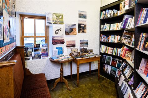 Small Bookshop Interior Design