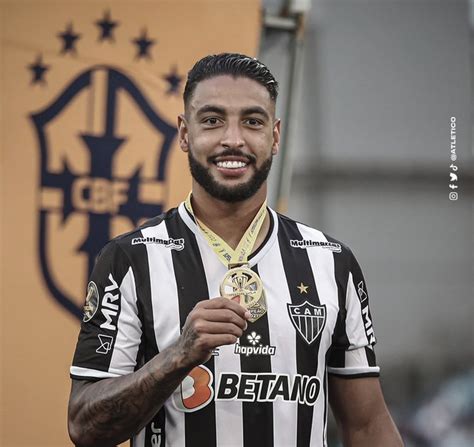 Escrete De Ouro Atl Tico Mg Oficializa A Venda De Nathan Silva Para O