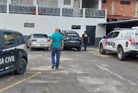 Policial Penal Preso Por Facilitar Entrada De Celulares Em Pres Dio