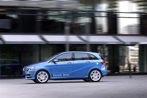 2014 Mercedes Benz B Class Ev Debuts At New York Show Autoevolution