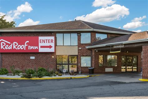 Red Roof Inn Rochester Airport- Rochester, NY Hotels- Tourist Class ...