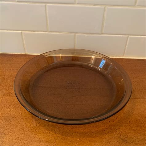 Pyrex Brown Glass Pie Plate Pyrex Amber Glass Pie Dish 209 Etsy