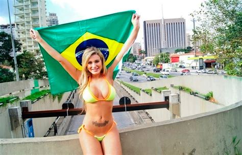 Andressa Urach Revela Que Cobrava R Mil Por Duas Horas De Sexo