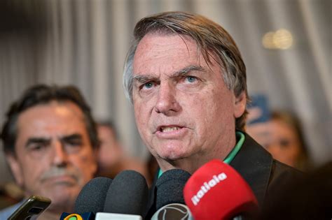 Bolsonaro Se Present Ante La Polic A Y Su Defensa Asegur Que Nunca