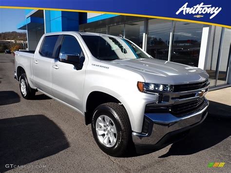 2021 Silver Ice Metallic Chevrolet Silverado 1500 LT Crew Cab 4x4