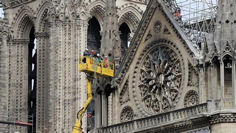 French Lawmakers Commit To Rebuilding Notre Dame De Paris In 5 Years