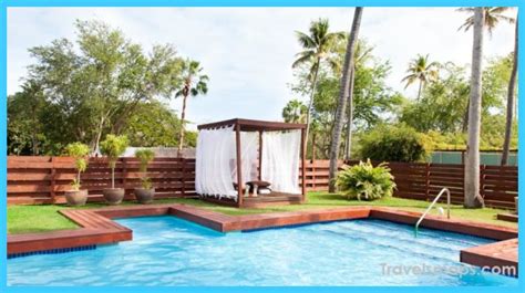 Review of Villa Montana Beach Resort - TravelsMaps.Com