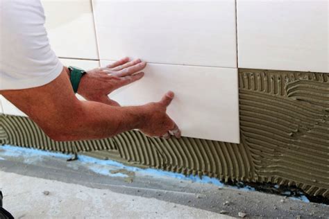 Як правильно класти плитку на підлогу та стіну | Ceramicplace