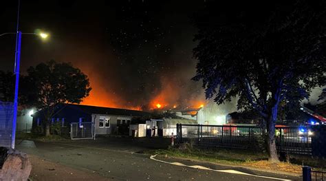 Gro Brand Bei Lebensmittelh Ndler Manss In Hamm Lagerhallen Ruine