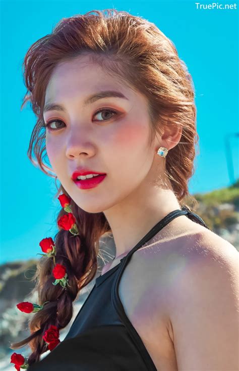 Korean Hot Fashion Model Lee Chae Eun Beachwear Set Collection