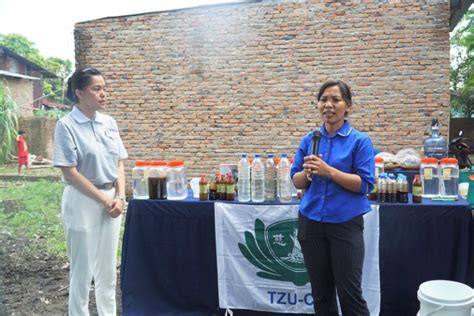 Praktik Cara Membuat Eco Enzyme Tzu Chi Medan Indonesia