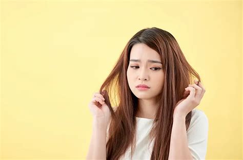 Ini 5 Penyebab Rambut Lepek Yang Jarang Disadari