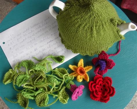 9 Lovely Knitted Tea Cosy Patterns