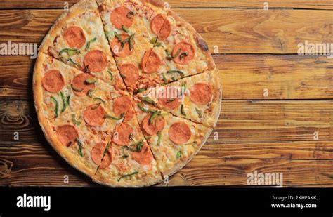 Big pepperoni pizza Stock Videos & Footage - HD and 4K Video Clips - Alamy