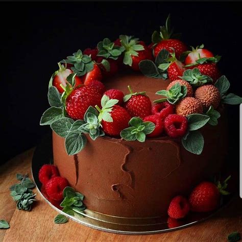 AmourDuCake On Instagram YES Or NO Chocolate Cake With Strawberries