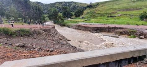 Ayacucho Decenas De Veh Culos Varados Deja Colapso De Puente En La V A