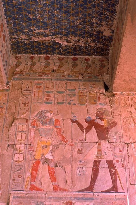 Hatshepsut Making Offerings To Horus Temple Of Hatshep Flickr