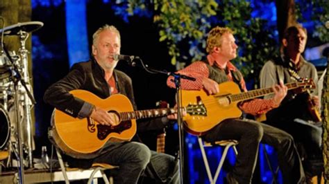 Rowwen H Ze Speelt Op Dak Limburgs Museum Muziek Nu Nl