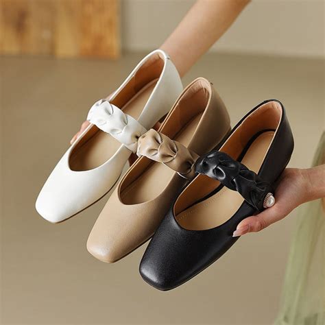 CHIKO Janaya Square Toe Block Heels Mary Jane Shoes