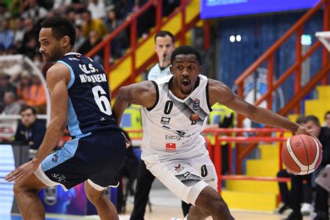 Bm On Lba Il Punto Tortona Il Big Match Contro L Olimpia Milano Per