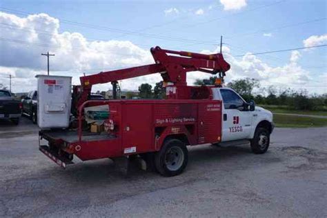 Ford Eti Etc37ih 2004 Bucket Boom Trucks