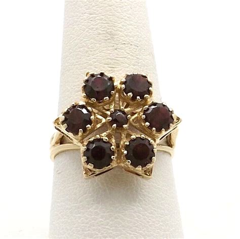 K Gold Garnet Etruscan Style Star Ring Vintage Poin Gem