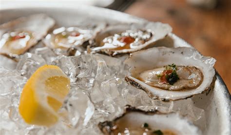 Comment bien choisir ses huîtres pour Noël Comptoir de la mer