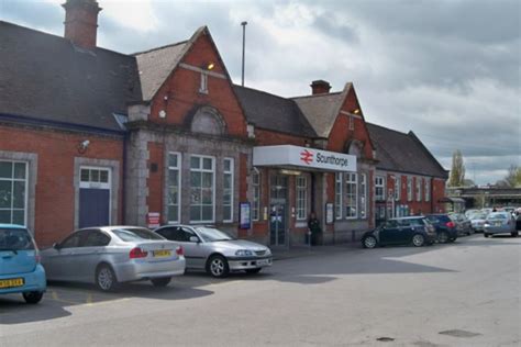 Scunthorpe Railway Station 1 © Colin Babb Geograph Britain And Ireland