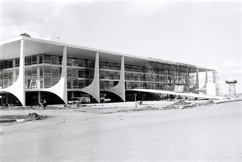 Palácio do Planalto by Oscar Niemeyer