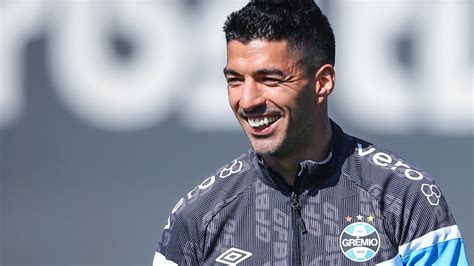 Suárez abre o jogo sobre aposentaria e expõe planos no Grêmio