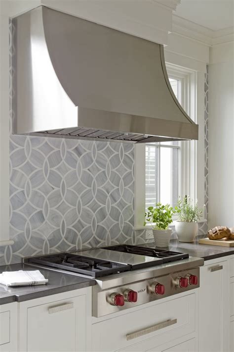 Must See Kitchens With Geometric Patterned Backsplashes Geometric