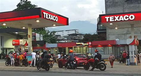 Precio De La Gasolina Aumentó 200 Pesos Por Galón El Cronista