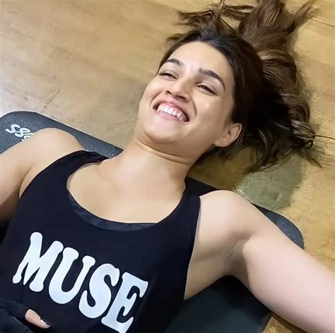 Kriti Sanon Nudes IndianHot NUDE PICS ORG