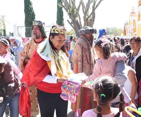 Desde Atlixco Cerca De 50 Mil Personas Disfrutaron El Desfile De Reyes